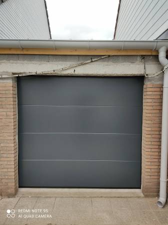 porte ISOLINE panneaux lisses RAL 7016